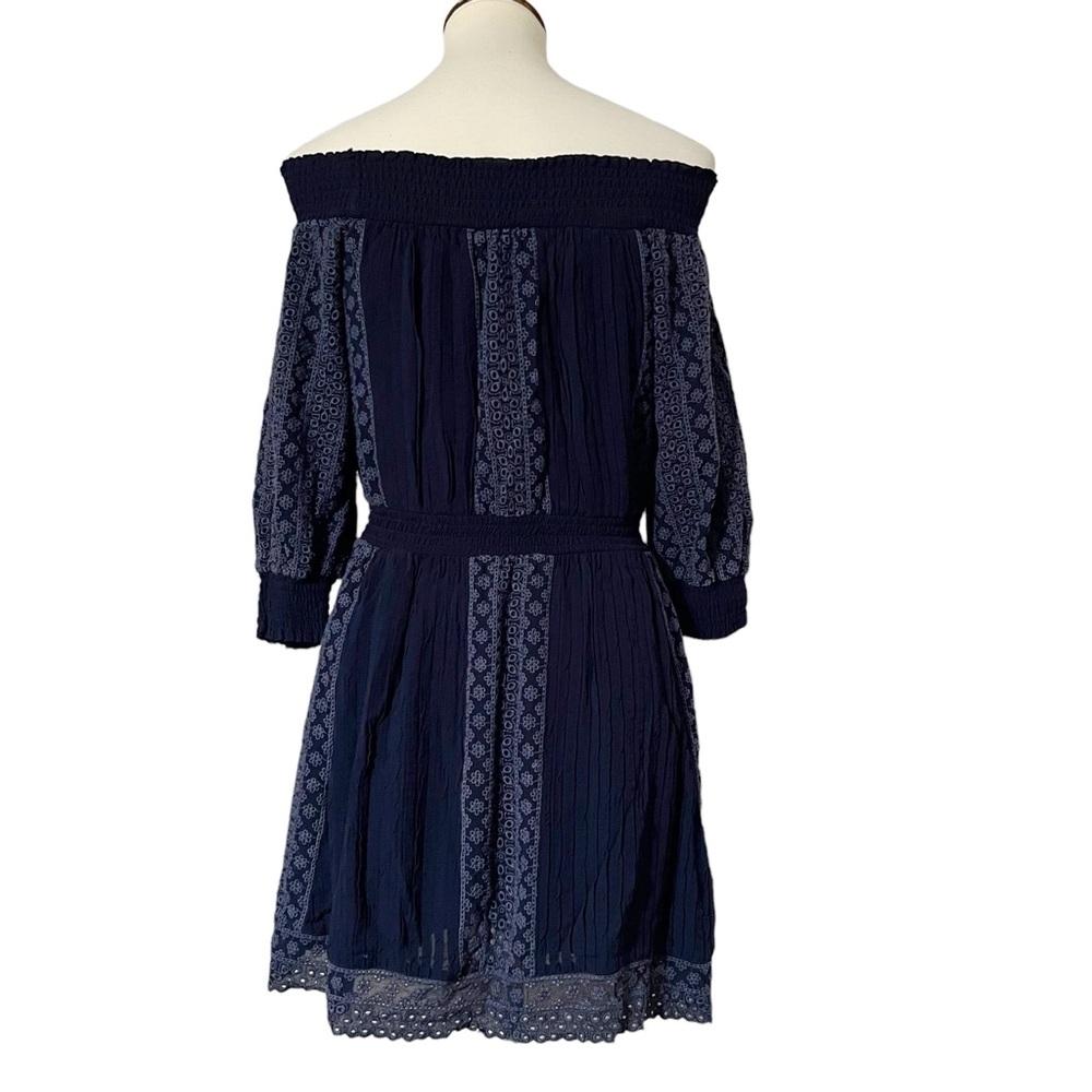 Alice and Olivia Pammy Eyelet Embroidered‎ Off -The Shoulder Dress - Picture 6 of 12